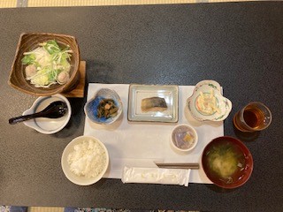 朝食