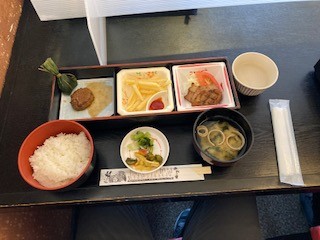 昼食